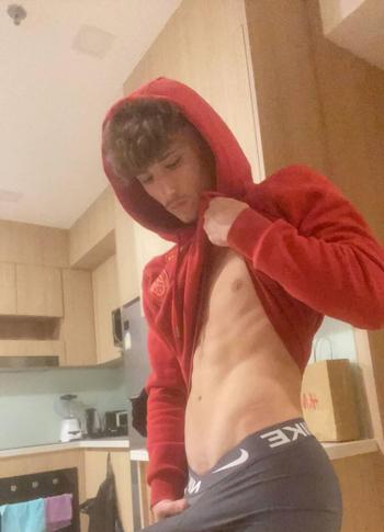 Kevin, 23 Asian female escort, Prince George