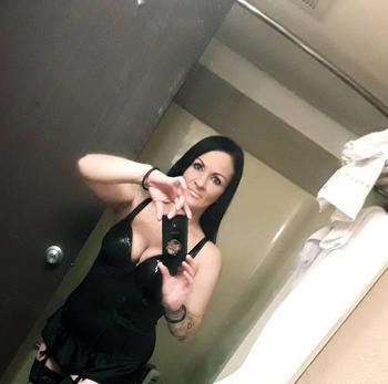 Roain Reign, 36 Caucasian/White female escort, Prince George